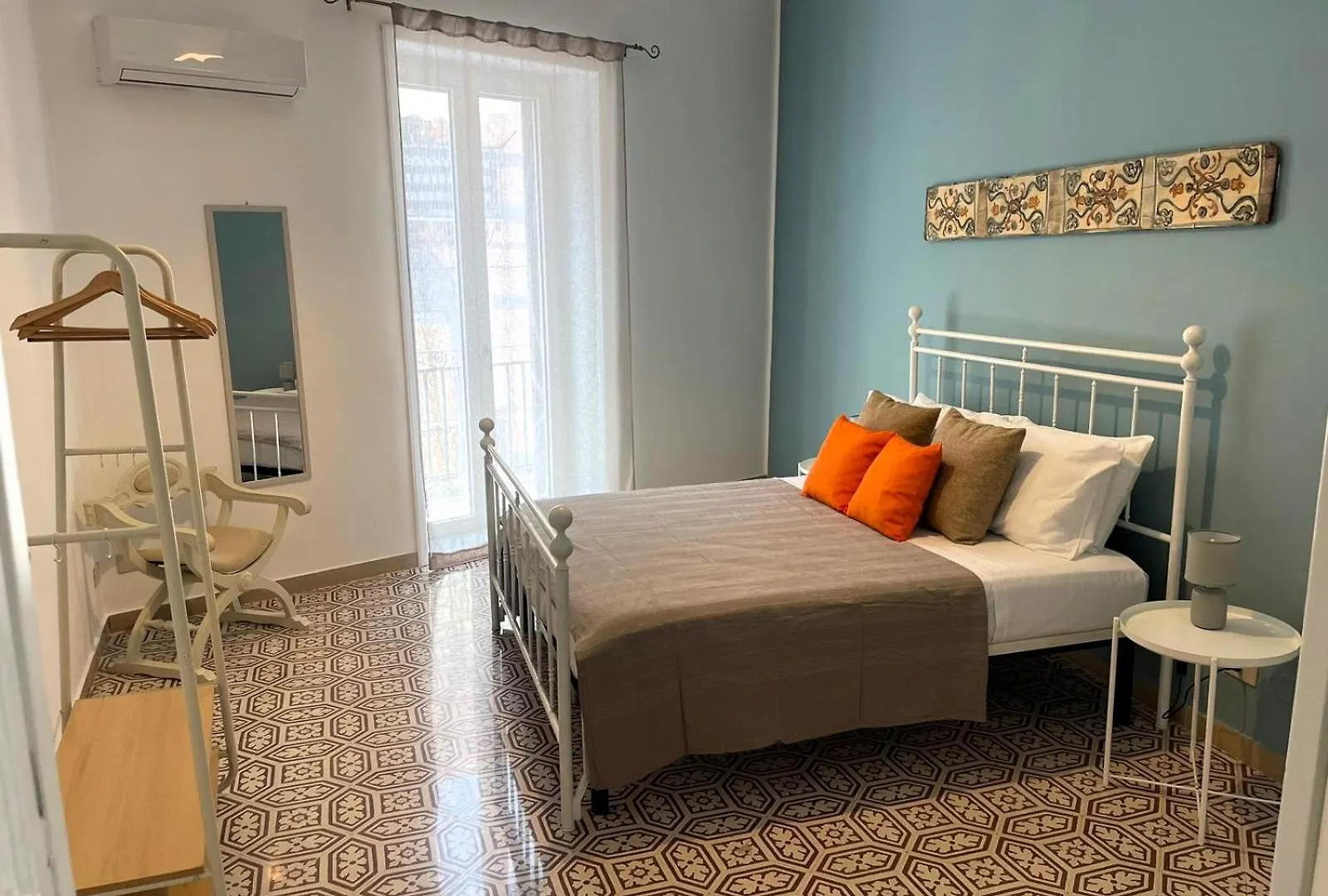 Casa Mari Holiday House パレルモ 0*,
