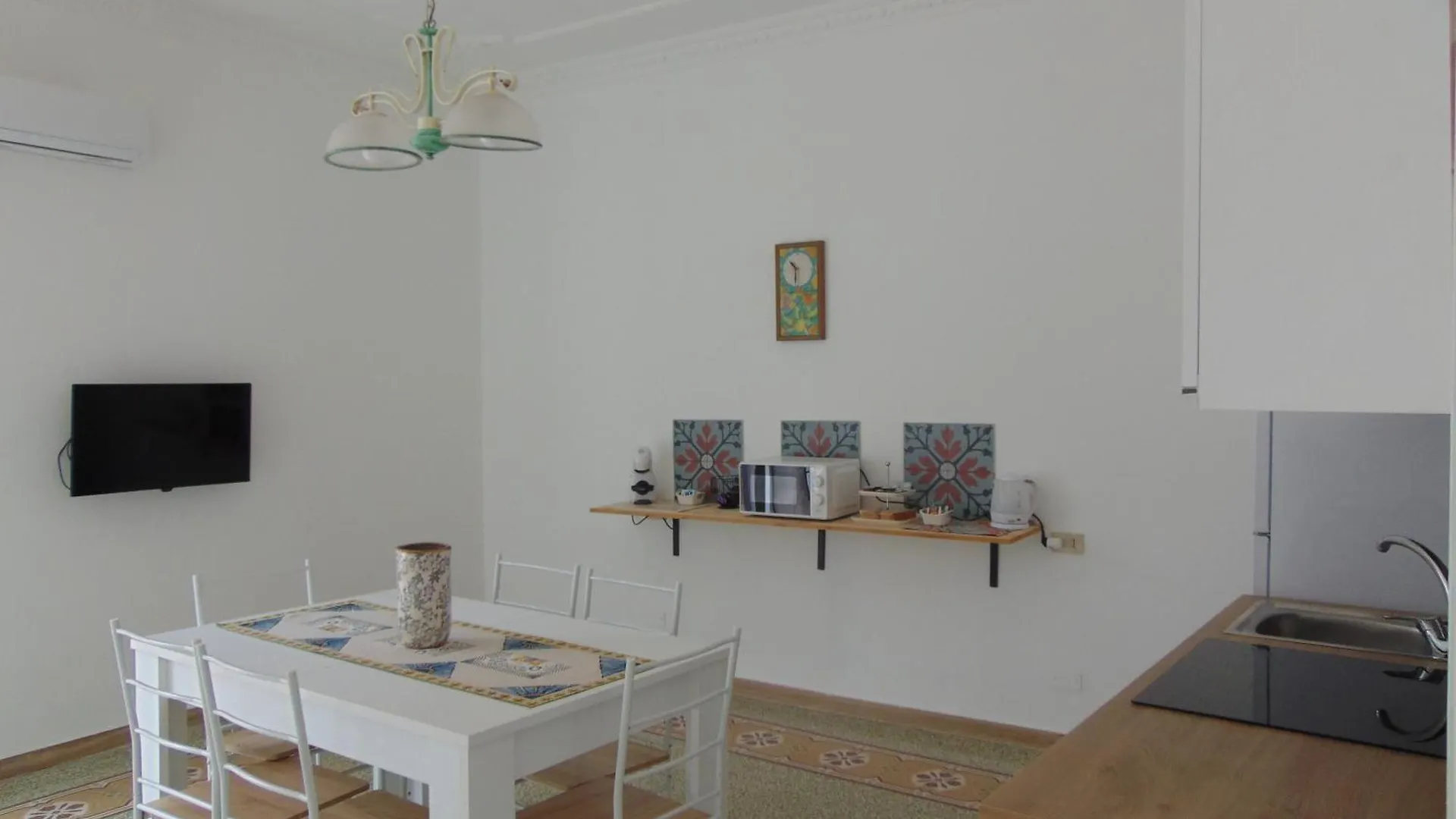 Casa Mari Holiday House パレルモ 別荘